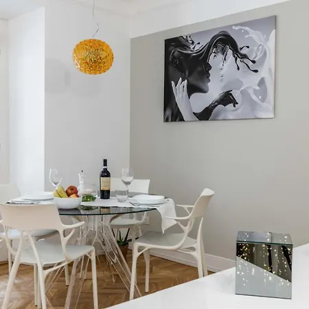 Comecasa Brera Terrace 아파트 *